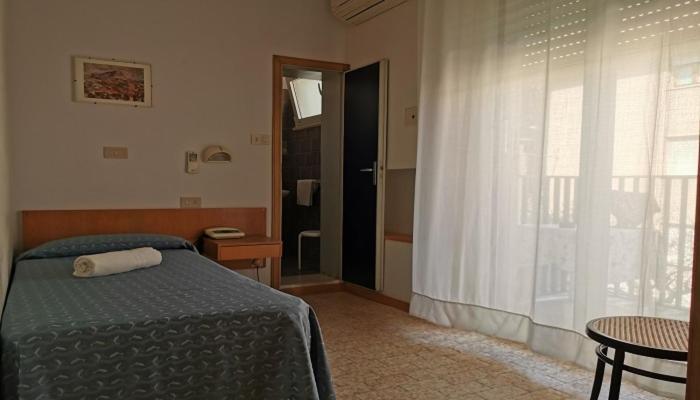 Single Room,1112605641:JPEG